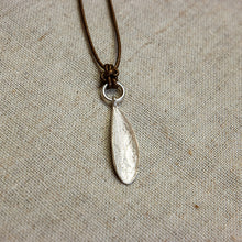 Afbeelding in Gallery-weergave laden, Zilveren hanger | Forest Olive
